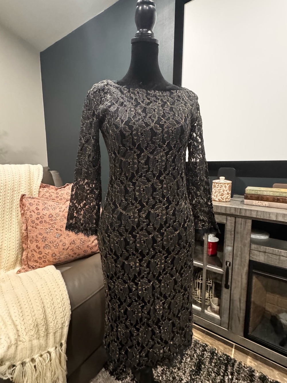 Diane Von Furstenberg Black Lace Long-Sleeve Sheath Dress